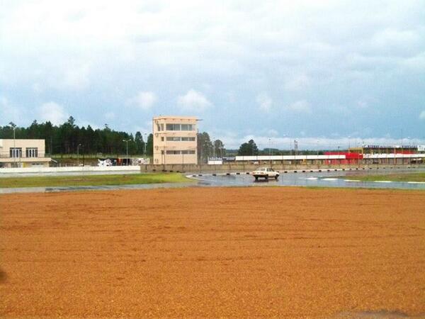 Marceee43's tweet image. Leca para el #AutodromodeConcordia esperando al TC