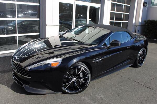 REZAMRMOTA's tweet photo. Aston Martin Vanquish Velonte http://t.co/IrD9sEP4Z8