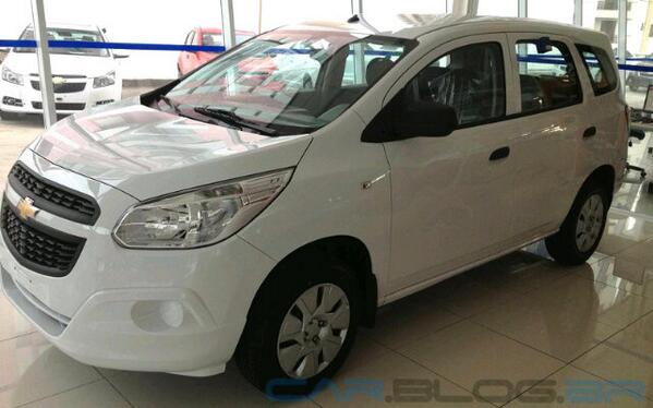NandaDhiny's tweet photo. info ALL chevrolet spin, aveo, captiva,etc follow @dhiny_ahmad 081932543206 / pin: 29A5E353 http://t.co/kt27zUjFax