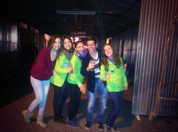 Cotxe6's tweet photo. Pentant-ho en Jaume amb @noemisantandreu @8Gonzi @LaiaPerales @Enric_Llevant_7 #Cotxe6 #Falles2014 http://t.co/I2zCkrPLej