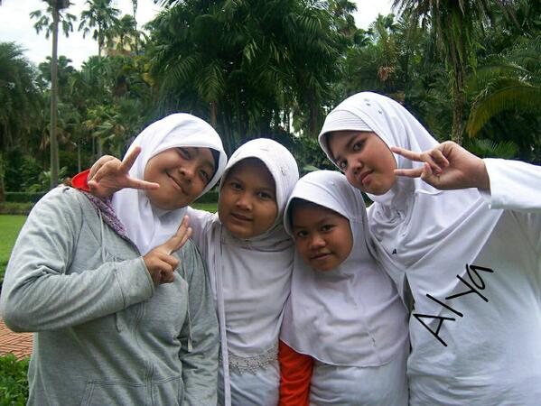 DDIAFSekawan's tweet photo. Ini Alya Fathimah Biasa dipanggil Alya. Anaknya Baik,Pendiam,kalem,Tinggi,Putih,Lucu,murah senyum:) http://t.co/aR5tmDKHut