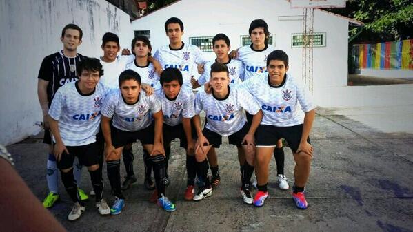 corinthians_014's tweet photo. Plantilla Corinthians 2014 http://t.co/MfJvHbPOYz
