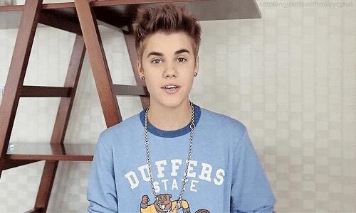 catch_bieber's tweet photo. IF YOU SEE THIS PIC OF JUSTIN ON YOUR TIMELINE RT I WANNA SEE HOW FAR THIS GOES http://t.co/KnaHZa500e