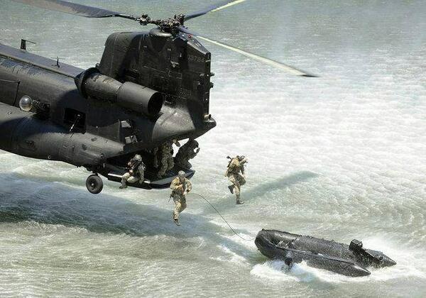 LIMilVetNews's tweet photo. Planning YOUR holiday weekend? Thank you to all those serving at the tip of the spear! 24/7! #RedFriday #Military https://t.co/FxGxDy3XxV