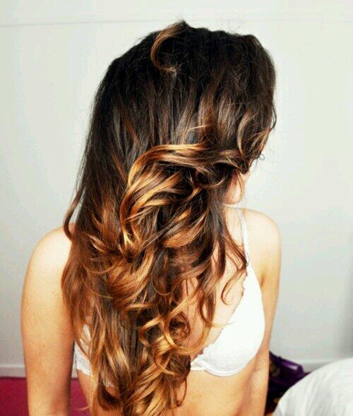 perfecthairporn's tweet photo. Absolutely in love with her hair ♡ #hair http://t.co/yhAU5RR6cQ