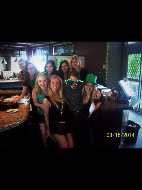 meganfitz3's tweet photo. My Brewsters family #xoxo #lovethem http://t.co/eUitMGXuFa