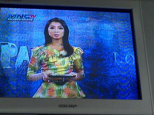 Kukira tdk adaji nonton deh.. RT <a href="/sakriananurdin/">Anha</a>: nnton MNCTV  liat mami <a href="/nitanuna/">yunita haruna</a> ngoceh2...