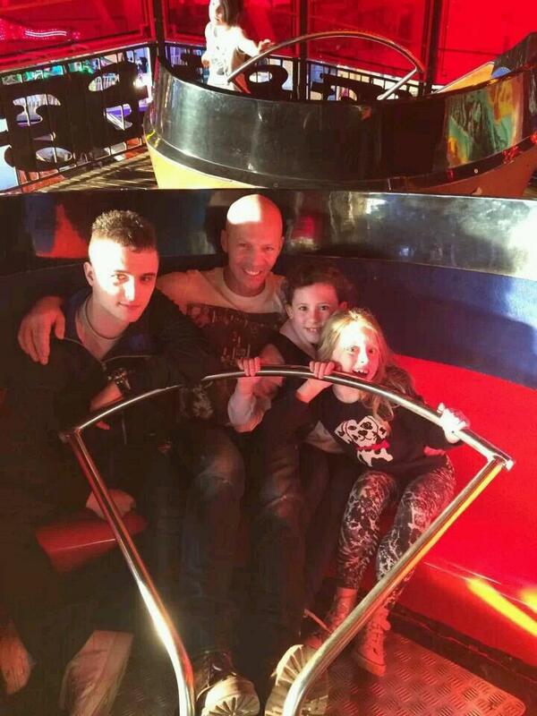 johnabye's tweet image. Me and my family.  ♡