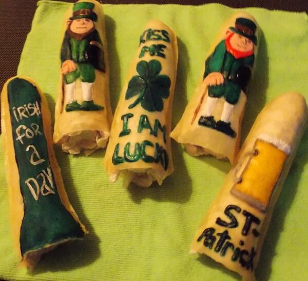 manouite's tweet image. Un condom 3D pour une Joyeuse St-Patrick