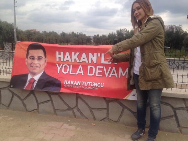 tugbaE06's tweet photo. @HTutuncu ile yola devam ... Antalya Daima hizmet daima millet kavramına yakışan tek BAŞKAN http://t.co/xs1sMXTfbr