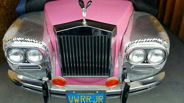 jonathan_warren's tweet photo. #liberace #artofcostume #museum #comingattractions http://t.co/X8hvrfZB0N http://t.co/fP8feMhOee