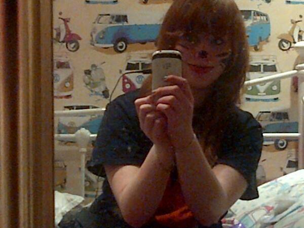 leigh_flynn's tweet photo. Like totally casual :3 meow purrrrr http://t.co/uOvDId0eui