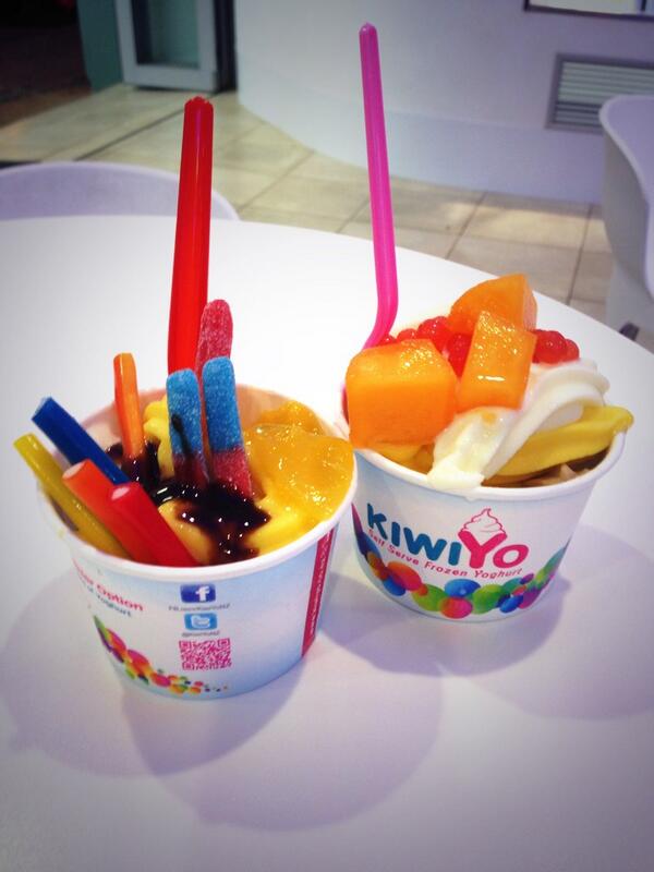 Celebrating St Patricks day with <a href="/RDarkins/">Rory Darkins</a> <a href="/KiwiYoNZ/">KiwiYo</a> #delish 🍀