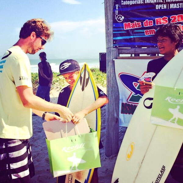 herdy_mateus's tweet photo. Uhhuul campeão junior e iniciantes no quintal.... http://t.co/5t2UR6Gltf