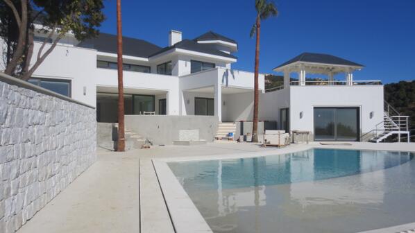 EssenzaLiving's tweet photo. #new #contemporary #villa #zagaleta #marbella #essenzaliving #carloslamas #architecture http://t.co/wYZZuyYDkt