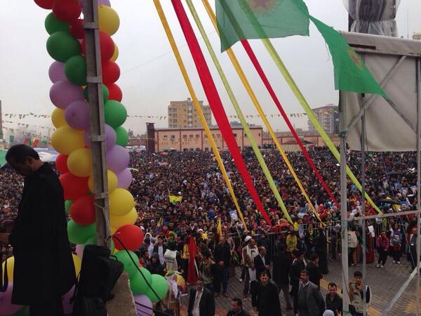 #ÖzYönetimleÖzgürKimliğe Kızıltepe newrozu