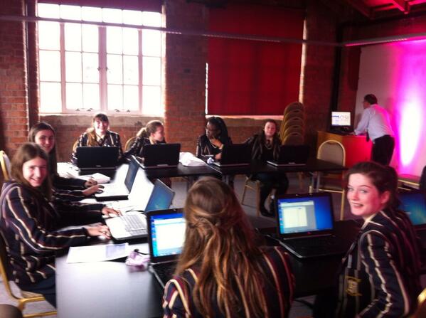 stem_maths's tweet image. #itech2014 learning about electronics #binary  #loreto