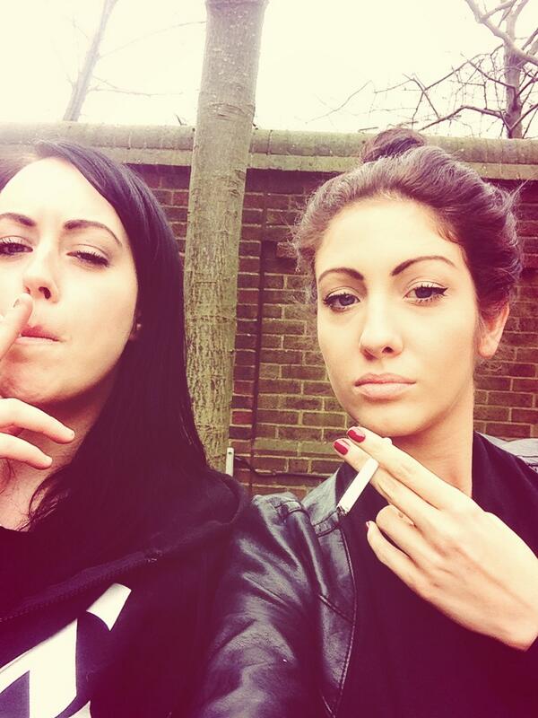 RebeccaAttard's tweet image. Break time with @JoeyBerry89 @craigelaycock #selfiemonday #doublefilter