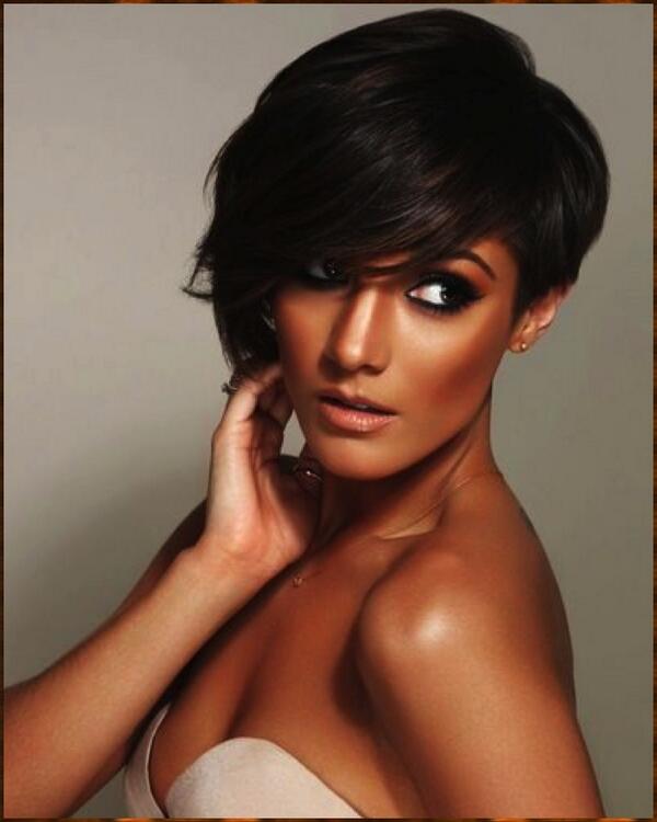 4AllMyEternity's tweet image. Frankie’s naturally-bronzed #glow. Get the look #Gold Edition #TanningMousse #ForAllMyEternity bit.ly/1fCxadx