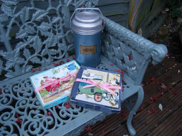RetrovationUK's tweet photo. Lot of love for our #thermosflask and #vintage #puzzles! What do you think? #Vintage #upcycle #restore #RetrovationUK http://t.co/SnlWPq69Wy