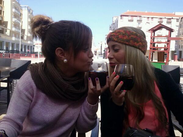 _Mamen_14's tweet photo. "@jacimedrano: Tapeando @_Mamen_14 http://t.co/RUYefj4sRB"