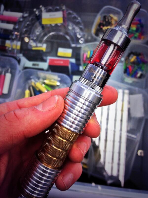 TommyIronTomb's tweet image. New kangertech protank 2. Lovely stuff. #kangertech #protank #vape #vaping #TJuice #ecig #mods #grandvapor