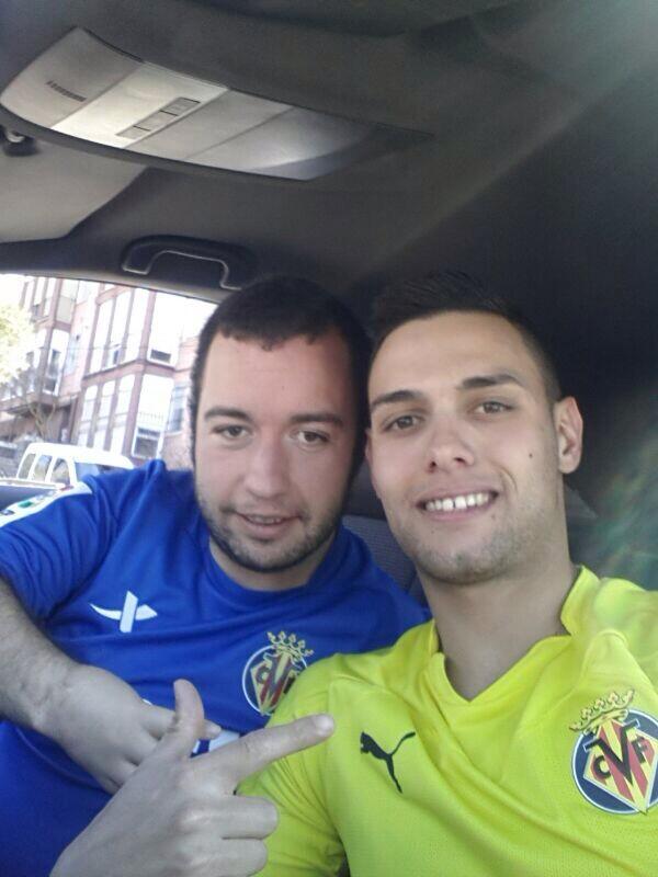 manusaaurio's tweet photo. Ale ya puede empezar el dia ;) @Nachoalvarez92 villarreal nos espera vamos!!! http://t.co/1DfEN6qWIX