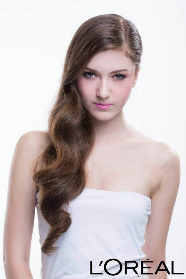 2bmodels's tweet photo. Sigita for L'Oreal advertisement in Bangkok! http://t.co/cFq3d1kIjg