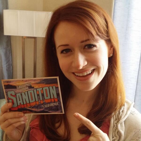 ggdarcy's tweet photo. YAY! I'm so glad it made it! Happy Birthday! “@TheLizzieBennet: Just got a postcard from @SanditonCA - http://t.co/ZdHfwmv71T”