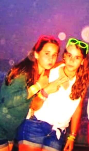 beaguzman2000's tweet photo. Muchiisimas feliciidades a la goorda de 
@sanzcelia17 #laMejor #LoveeYou #sweet14 🎁🎉🎊 http://t.co/pNh7Uf6E2P