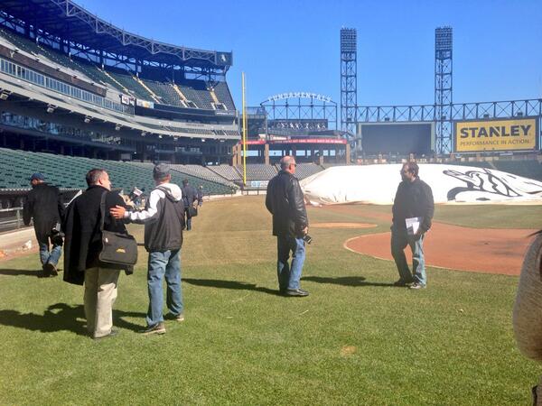 whitesox's tweet photo. Roger Bossard tells media today is the only time he will allow them on the grass. #OpeningDayPrep http://t.co/6JIQgSrsns