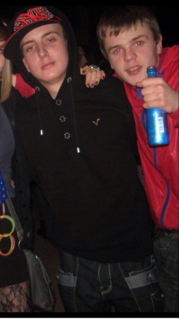 BarrowCuntWatch's tweet photo. Big time blazer hindsy straight after he's blipped up a ten bag http://t.co/5mDmCh4X1w