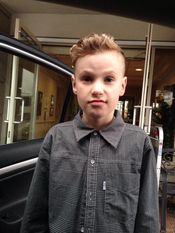 suzytalk's tweet photo. My son, trying to look like #Macklemore http://t.co/y4IEMnTa7z