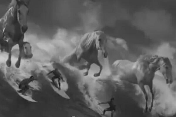 SeanPdeC's tweet photo. A pint later - first celebrate #StPatricksDay via #Guinness ads http://t.co/MXJ3GiXk4I http://t.co/EQkVOzJGgQ @AMV_BBDO #TheSurfer #Ireland