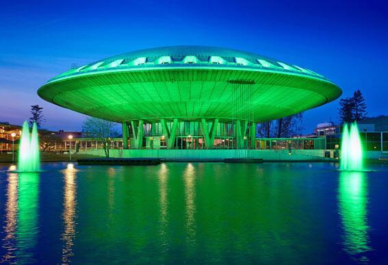 EI_Benelux's tweet image. Congrats to our good friends @IerlandToerisme who turned the @Evoluon green over the weekend for #StPatricksDay
