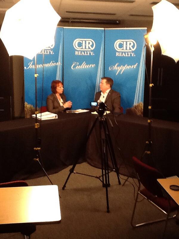 Russcir's tweet image. Dave and Gemma Beierback from CREB on CIR Live.   #cirmgmt  #yycre