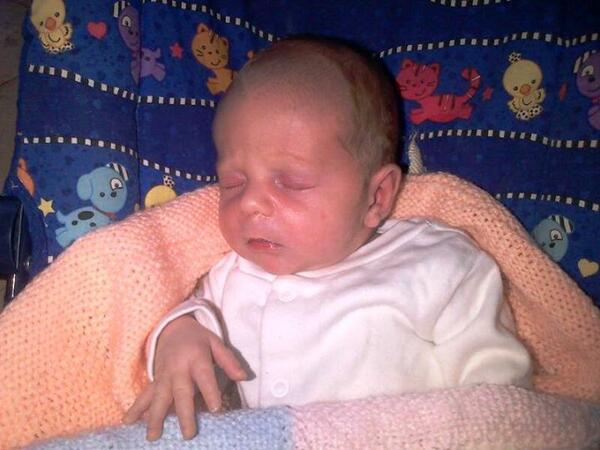 ITVCentral's tweet photo. Police ask Twitter users to help find missing 9-week-old baby taken from Walsall http://t.co/TqGRVJXws9 http://t.co/CDgHsD9XUC