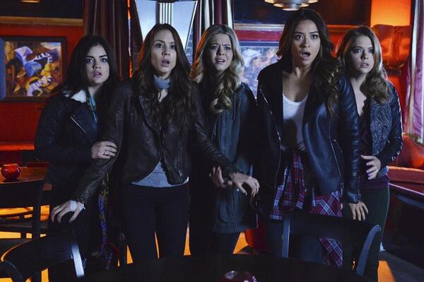 miss_jillyb's tweet image. I won't be able to sleep tonight. PRETTY LITTLE LIARS tomorrow! #AliTellsAll #PLLAnswers @ABCFpll