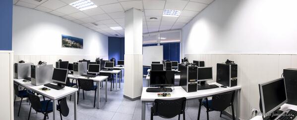centroinfomatic's tweet photo. Infomatic Centro Maritimo Porfesional Homologado por la DGMM
http://t.co/hj78WaGz1f, 956 65 77 88 http://t.co/bXAVPfKAsF