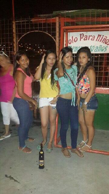 MamiiVane's tweet photo. Miis cachorriitas.....DGS// :* AdOraRlS http://t.co/WuUjzrNKhk
