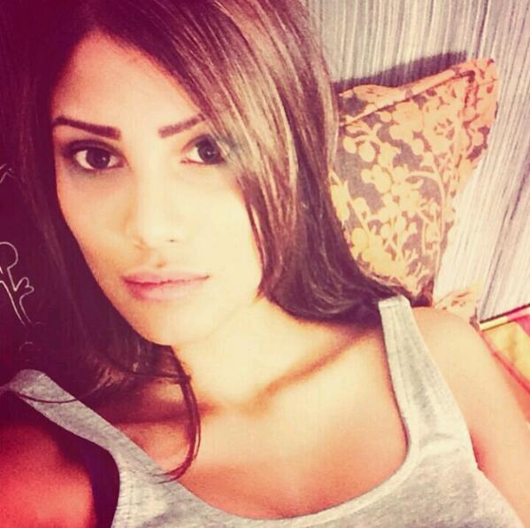NicoleFaria9FC's tweet photo. Now This One is Killing Me ♡_♡ @NicoleFaria9 http://t.co/ipsrC9dgFU