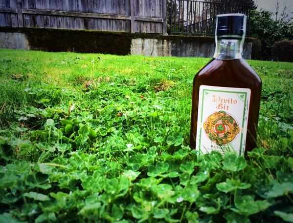 Devils Bit Whiskey release to celebrate St. Patricks Day from @CaptainNeon Distillery. Aged 8 Years. #devilsbit