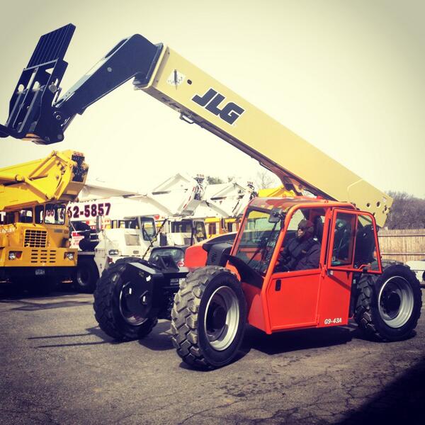 Meet the newest addition to our rental fleet!  #telehandler #aeriallift #jlgindustries #reachforklift