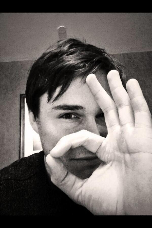 SamUnderwoodFan's tweet photo. @samunderwood FOLLOW Plzzz 😭 http://t.co/6FHXPq9UOH