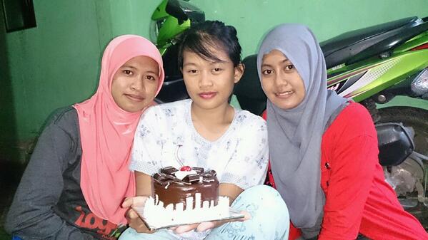 Radcha3 tweet picture