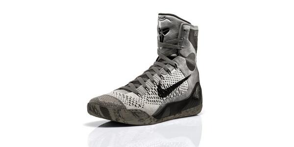 nikestore's tweet image. ‘Detail’ is everything. The Kobe 9 Elite launches Saturday, 3/22 at 8am EDT: swoo.sh/1di63nW
