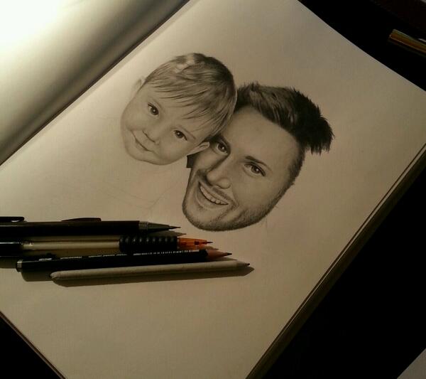 Bullet_mmb's tweet image. everyone talks about #VegasCon ...and I'm  at home...and have my pencils and draw
 -.- :-P

#JensenAckles #JusticeJay