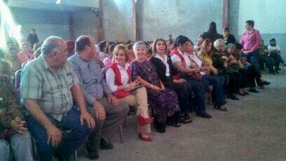 SusanaGarzaF's tweet photo. Inicia "Mujeres..Volemos libres ahora" @DianaGlzSoto @aguillondavid @luciaazucena @LetyCamposOzuna @CristinaAmezcua http://t.co/WxTXHDZwOZ
