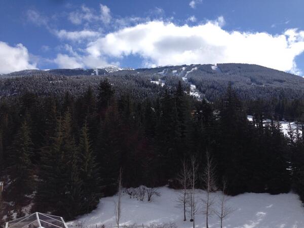 pierres's tweet photo. Pollution peak in Paris... I prefer the peaks at Whistler! #TEDActive2014 http://t.co/QZP1InGvnL