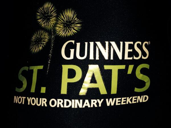 Harryhoare1's tweet photo. It's going off in @CassidysBar #StPatricksDay #band #Guiness If your in Tunbridge wells get yourself here! http://t.co/ih1NJGZl9V